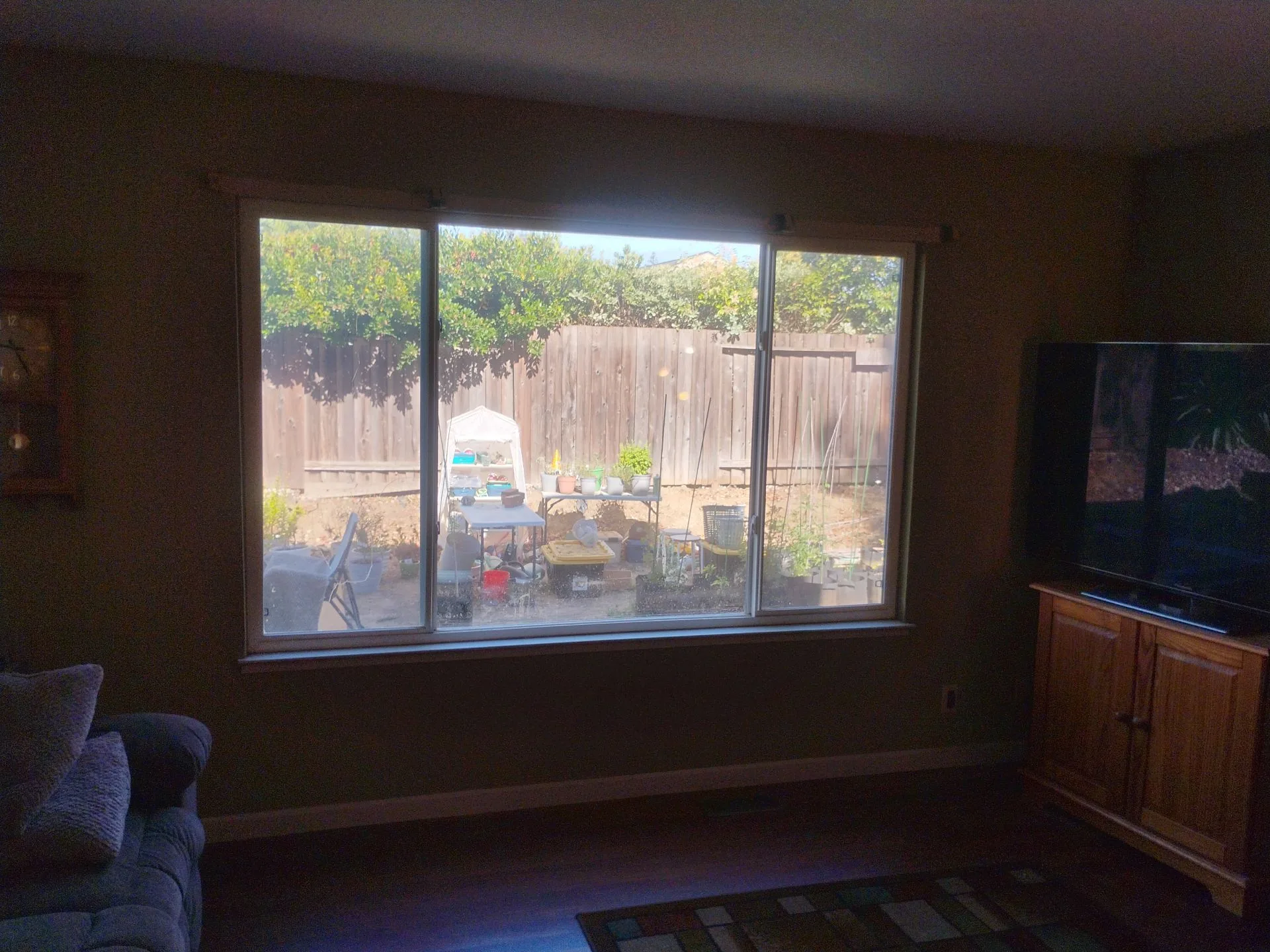 Old windows before replacement in Martinez CA — AMG Doors & Windows — photo 14 of 15
