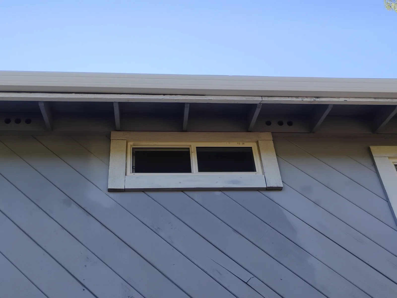 Old windows before replacement in Martinez CA — AMG Doors & Windows — photo 4 of 15