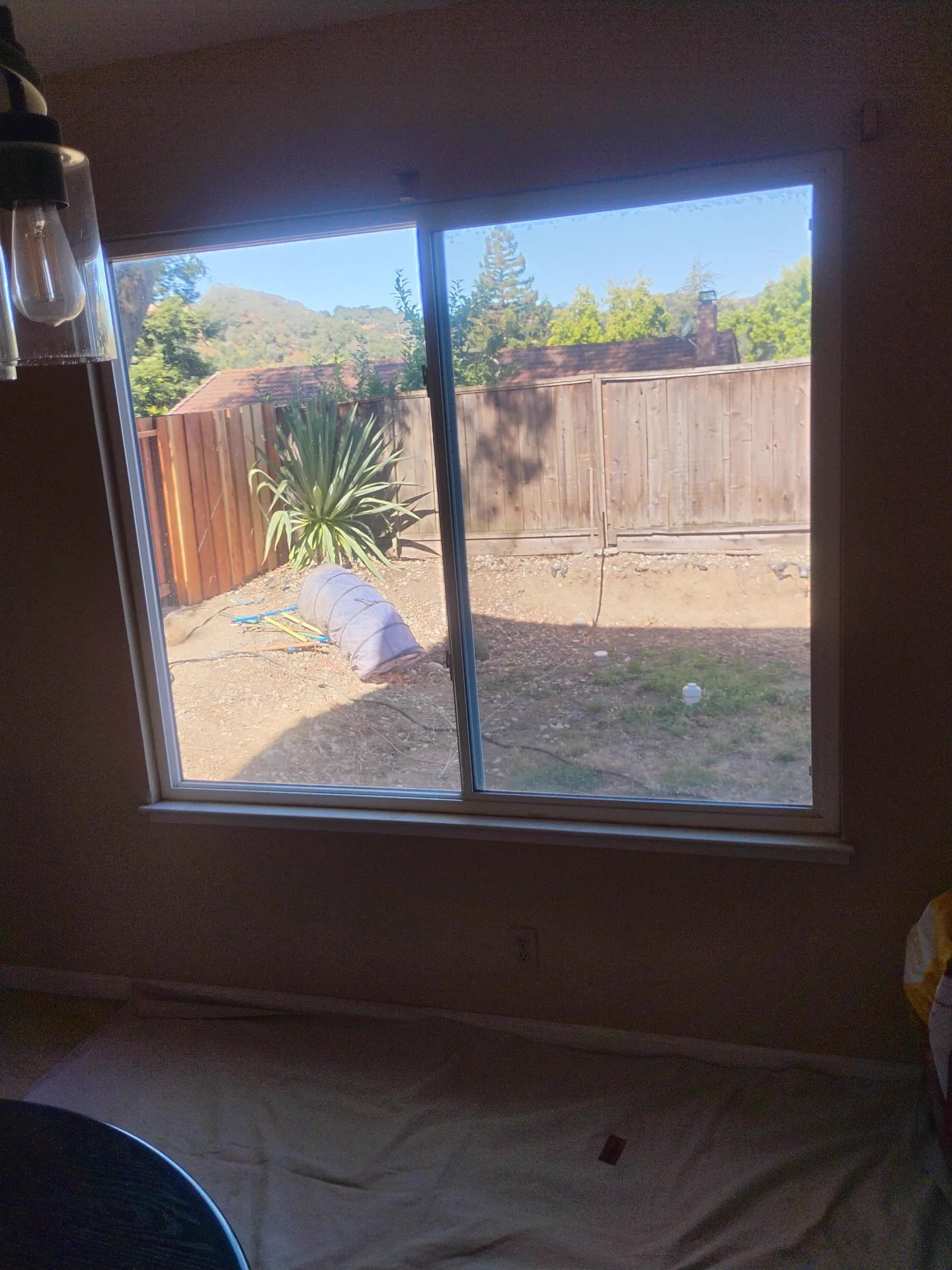 Old windows before replacement in Martinez CA — AMG Doors & Windows — photo 9 of 15