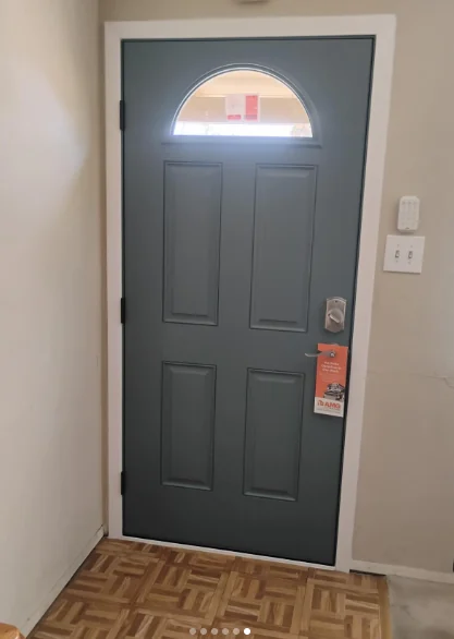 Interior view of a Granite Therma-Tru Smooth-Star door with semicircle glass