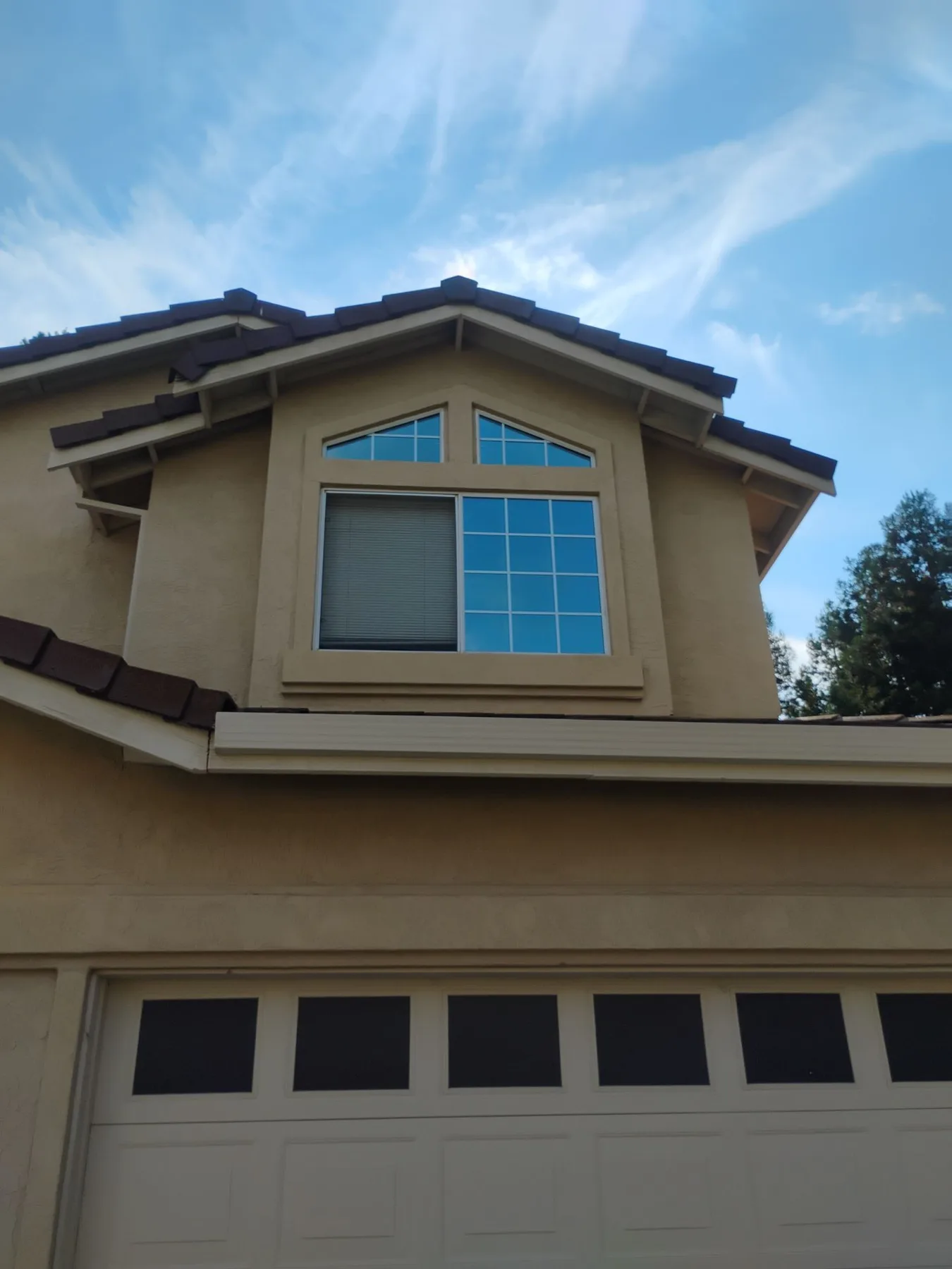 AMG Doors & Windows Anlin Panoramic window replacement in Danville, CA (before) (8/14)