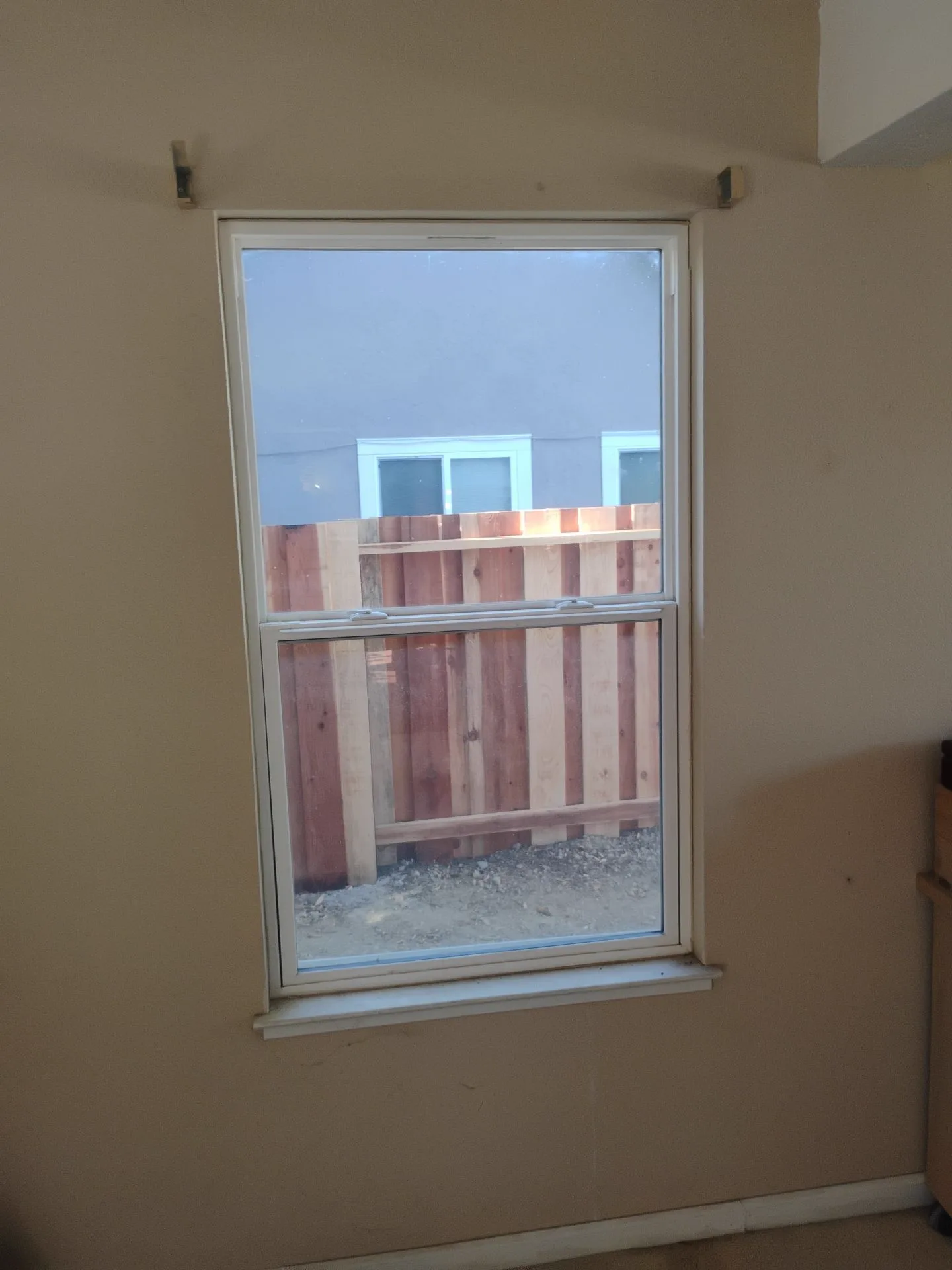 Old windows before replacement in Martinez CA — AMG Doors & Windows — photo 8 of 15