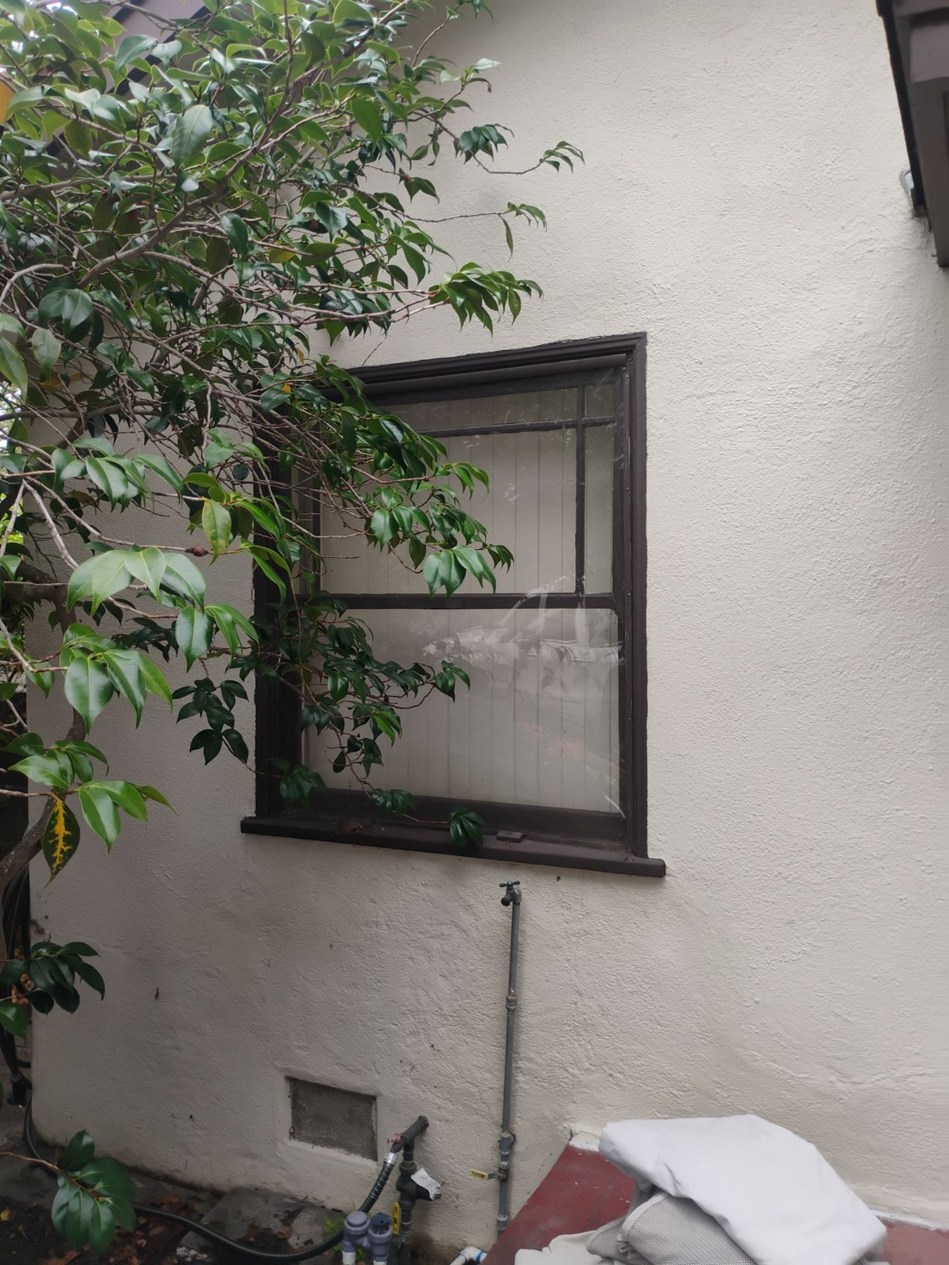AMG Doors & Windows Anlin anlin window replacement in El Cerrito, CA (before) (8/10)