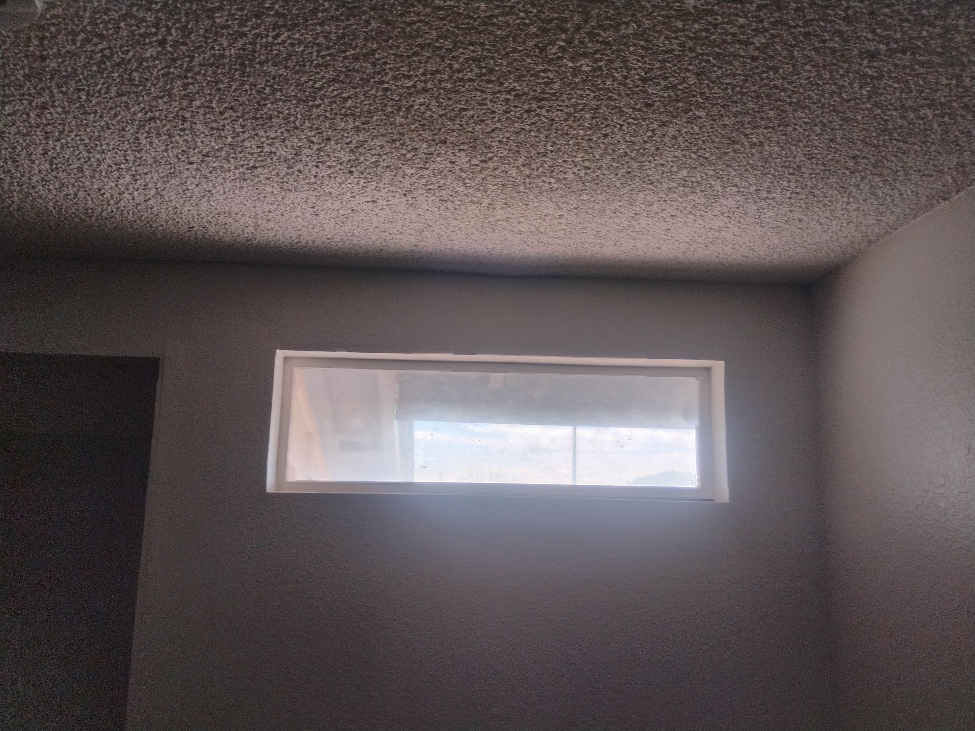 Old foggy aluminum windows before replacement in Martinez CA — AMG Doors & Windows — photo 8 of 18
