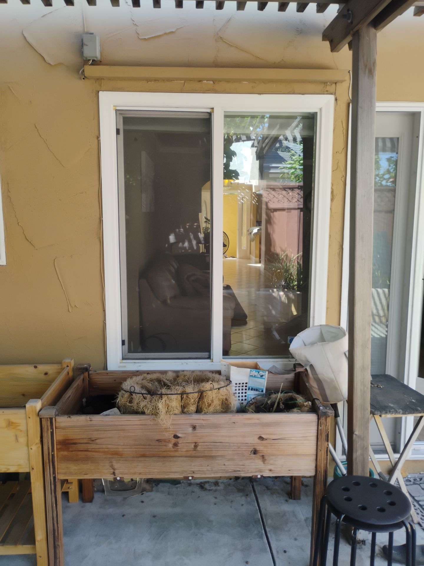 Geometric window before replacement — San Jose CA AMG Doors & Windows project — photo 12 of 15