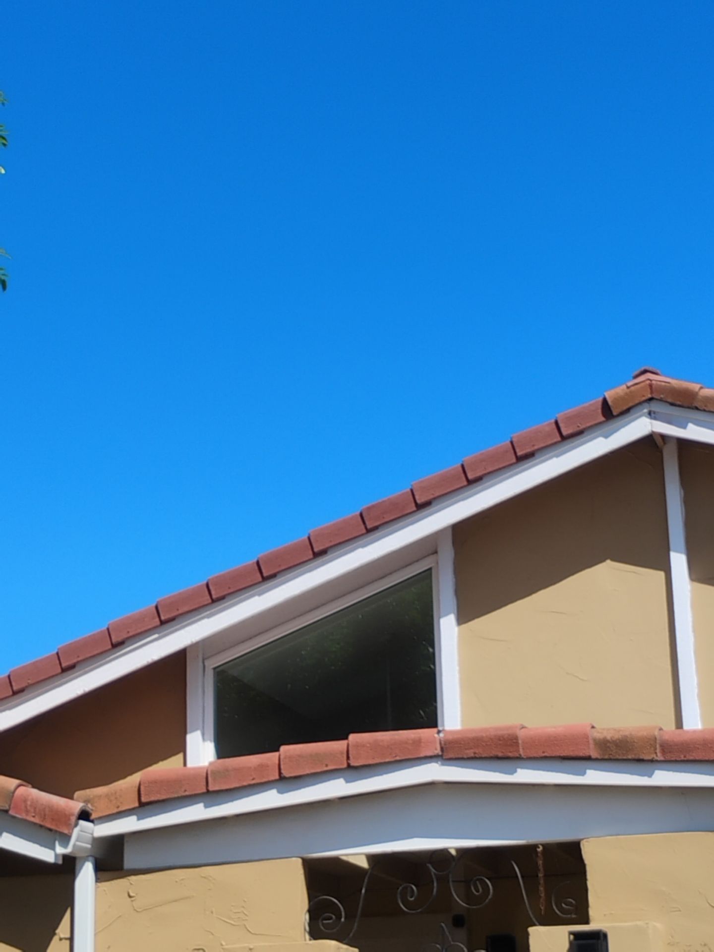 Geometric window before replacement — San Jose CA AMG Doors & Windows project — photo 15 of 15