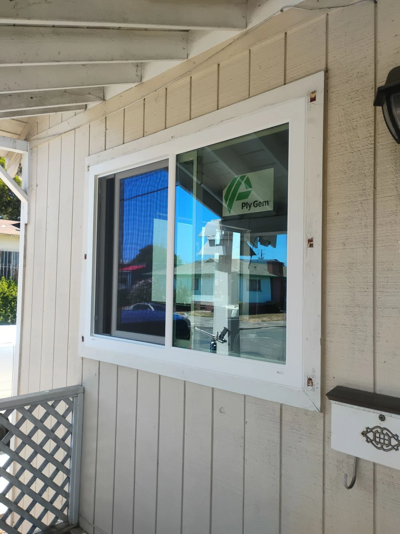 White PlyGem window installed on Richmond home